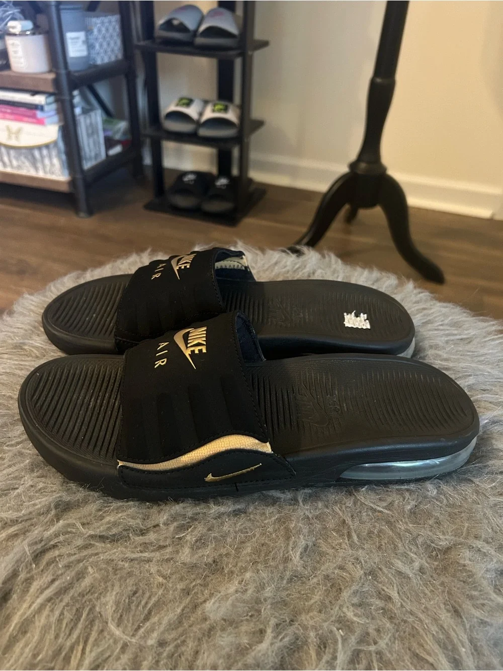 Nike slip sz
